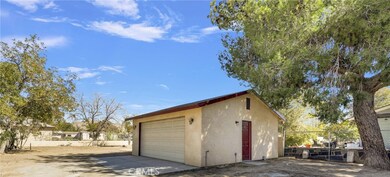 16518 E St, Victorville, CA 92395 - photo 3