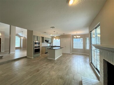 8406 Lake Crystal Dr, Houston, TX 77095 - photo 7