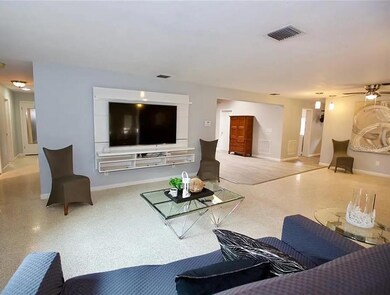 1348 Woodmere Ln, Fort Myers, FL 33919 - photo 6