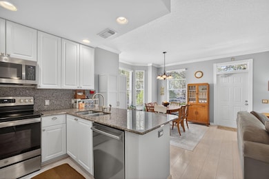 246 Iris Dr, Jupiter, FL 33458 - photo 7