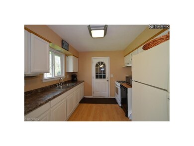 867 W Shore Blvd, Sheffield Lake, OH 44054 - photo 6