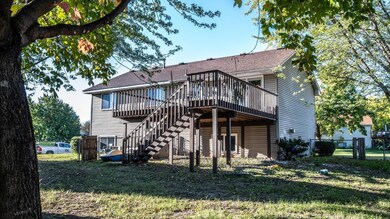 793 Lupine Ct, Shakopee, MN 55379 - photo 4