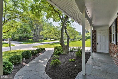 14112 Parkvale Rd, Rockville, MD 20853 - photo 2