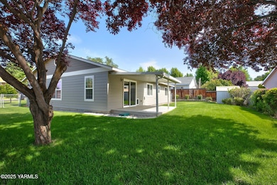 215 S 82nd Ave