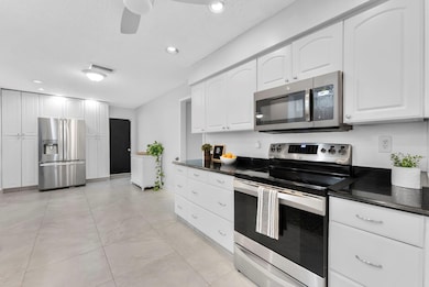 10015 NW 83rd St, Tamarac, FL 33321 - photo 4