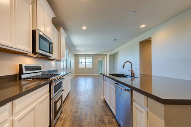 004_Kitchen