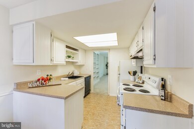 1154 Putnam Blvd unit 74, Wallingford, PA 19086 - photo 4