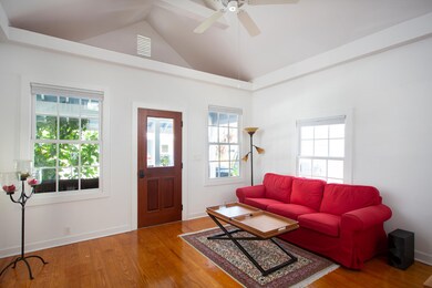 1110 Olivia St Key West FL-large-004-10-