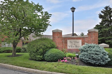 947 Village Brook Way unit 947, Columbus, OH 43235 - photo 4