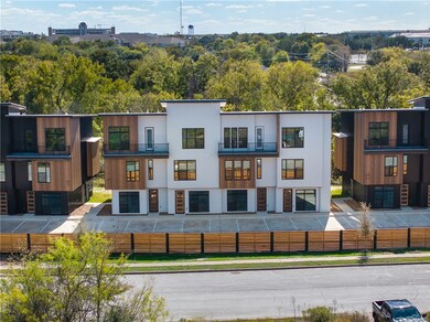 2539 E Villa Maria Rd unit 11D, Bryan, TX 77802 - photo 2