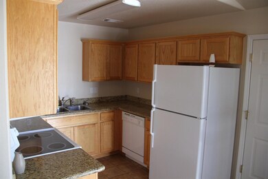 481 W Park St, Grants Pass, OR 97527 - photo 4