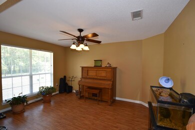 2195 Hagood Loop 04