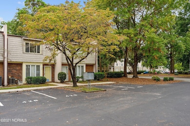 420 Cobblestone Dr, Wilmington, NC 28405 - photo 2