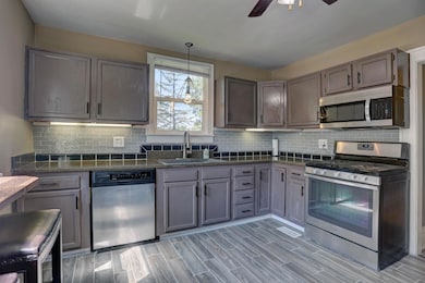 2568 South Ave E, Saint Paul, MN 55109 - photo 4