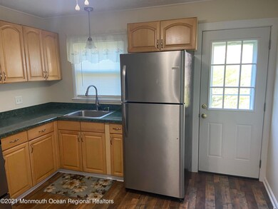 h kitchen 2