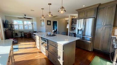 2905 Ocean Ave, Seaford, NY 11783 - photo 5