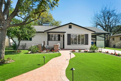 5615N11thst-009