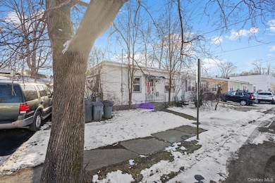 4 Locust St, Newburgh, NY 12550 - photo 7