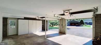 13023 Blue Ridge Rd, Hagerstown, MD 21742 - photo 5