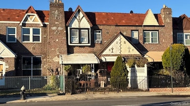 109-10 Francis Lewis Blvd, Jamaica, NY 11429 - photo 2