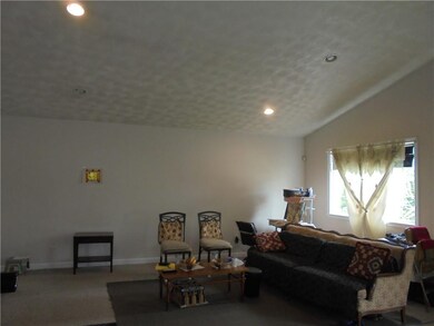 322 Willard Ave, Providence, RI 02907 - photo 4