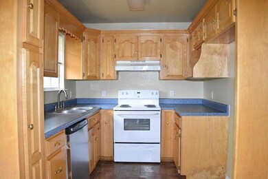 9020 Rowland Dr, Fort Worth, TX 76108 - photo 6