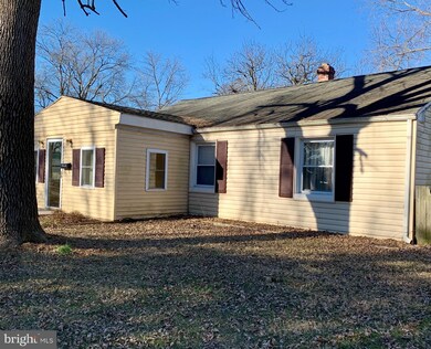 309 Howell Dr, New Castle, DE 19720 - photo 2