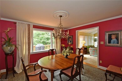 Dining room.
