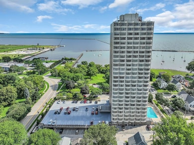 Bay View Terrace unit 24B, Milwaukee, WI 53207 - photo 5