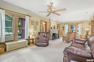 1026 E High St, Davenport, IA 52803 - photo 5