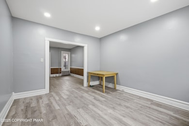 384 W Gordon St, Allentown, PA 18102 - photo 6