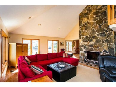 15 Country Ln, Cranston, RI 02921 - photo 4