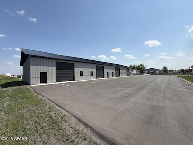 4300 16th Ave N, Grand Forks, ND 58203 - photo 2