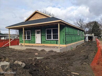 605 E 3rd St, Nescopeck, PA 18635 - photo 2