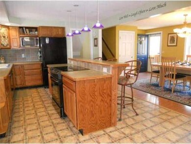 29 Woodhaven St, Carver, MA 02330 - photo 3