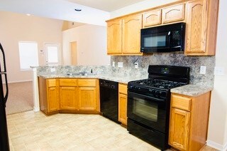 1039 Junction Ct, Rosenberg, TX 77471 - photo 6