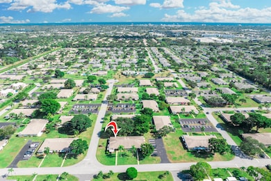 1022 Circle Dr unit A, Delray Beach, FL 33445 - photo 3