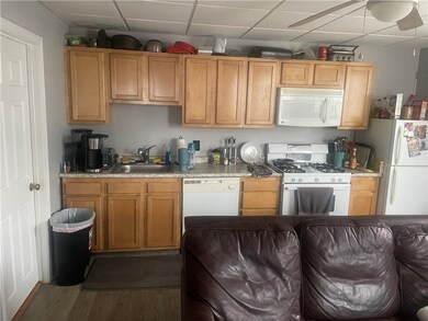 263 Grand Ave, Pawtucket, RI 02861 - photo 6