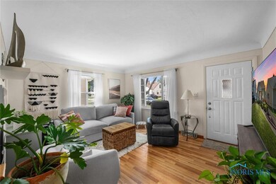 921 Southover Rd, Toledo, OH 43612 - photo 7