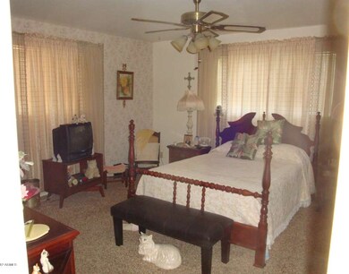 2nd bedroom