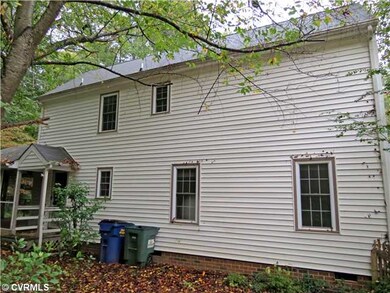 Exterior Front - Left side