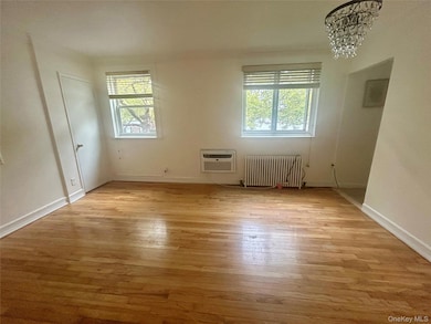75-22 255th St unit 2, Glen Oaks, NY 11004 - photo 3