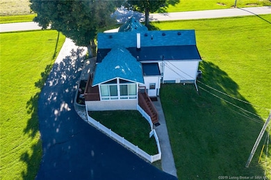 7466 Navilleton Rd, Floyds Knobs, IN 47119 - photo 6