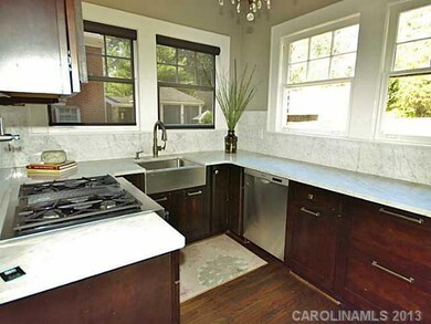 Kitchen - Sunny kitchen with under mount freezer d