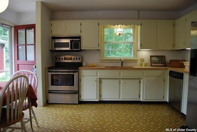 117 Krum Rd, Kerhonkson, NY 12446 - photo 3