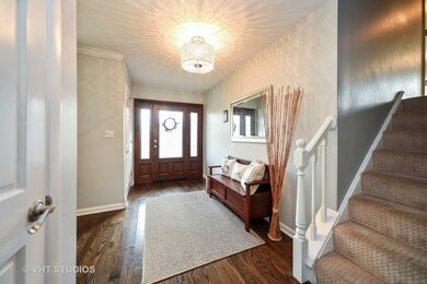 Great foyer space leads into the spacious living r