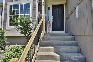 607 S Adams St, Raymore, MO 64083 - photo 4