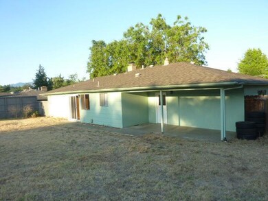 1658 Brookdale Ave, Medford, OR 97504 - photo 3