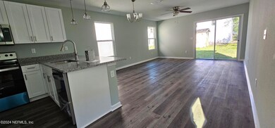 1247 Pangola Dr, Jacksonville, FL 32205 - photo 2