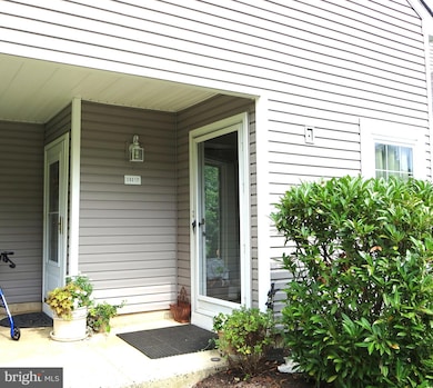 39017 Bennett Place unit 10, Southampton, PA 18966 - photo 2